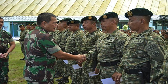 Kasad Jenderal TNI Budiman Kunjungi Batalyon Artileri Pertahanan Udara 1  Kostrad